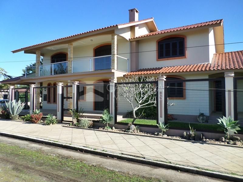 Seja Feliz em Arroio do Sal - Residência Espaçosa Próxima ao Mar