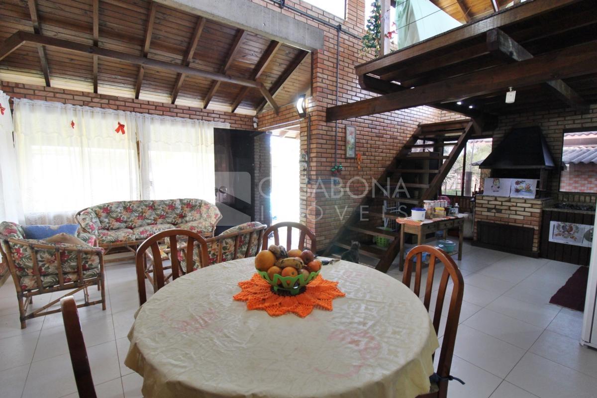 Excelente casa a apenas 200 metros do mar – Frente Norte