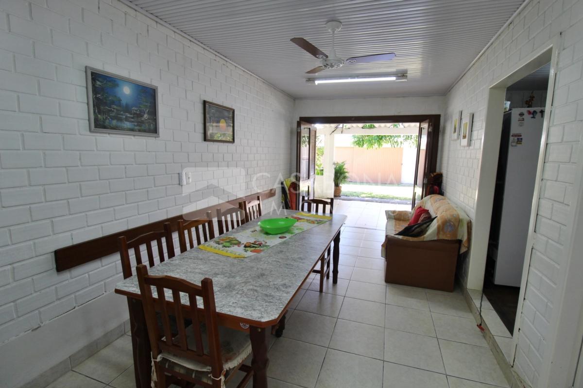 Charmosa Residência a Poucos Passos da Praia