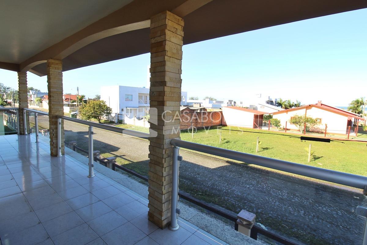 Seja Feliz em Arroio do Sal - Residência Espaçosa Próxima ao Mar