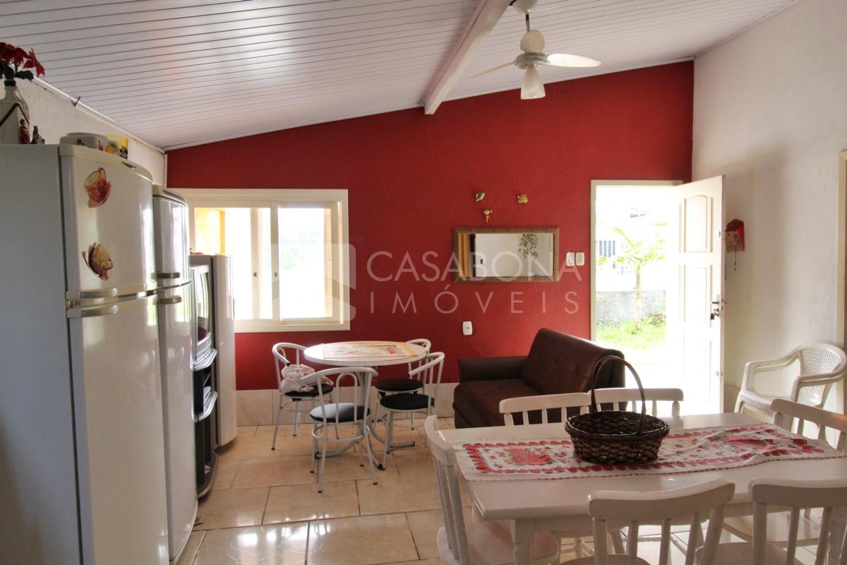 Residência Aconchegante no Balneário Jardim Olivía