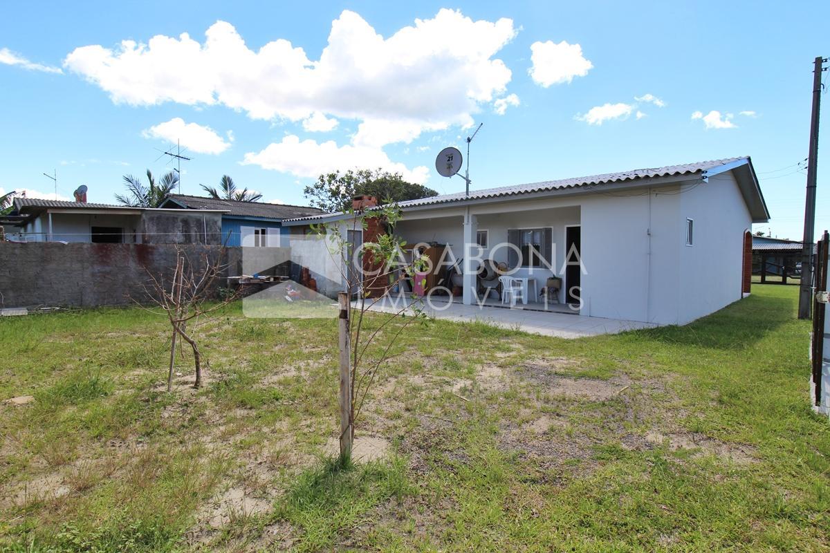 Encantadora Residência de Esquina com Piscina