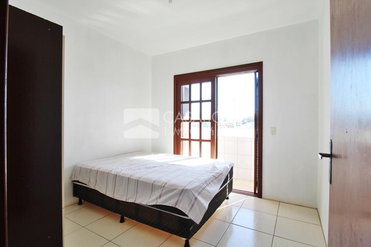 Sobrado a 100 Metros do Mar: Conforto e Localização Privilegiada