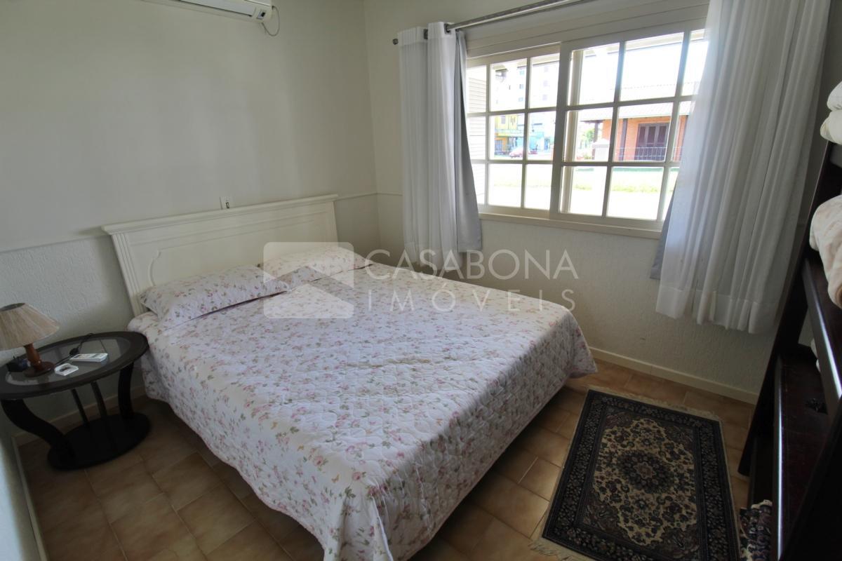 Encantadora Residência de Esquina no Balneário Areias Brancas