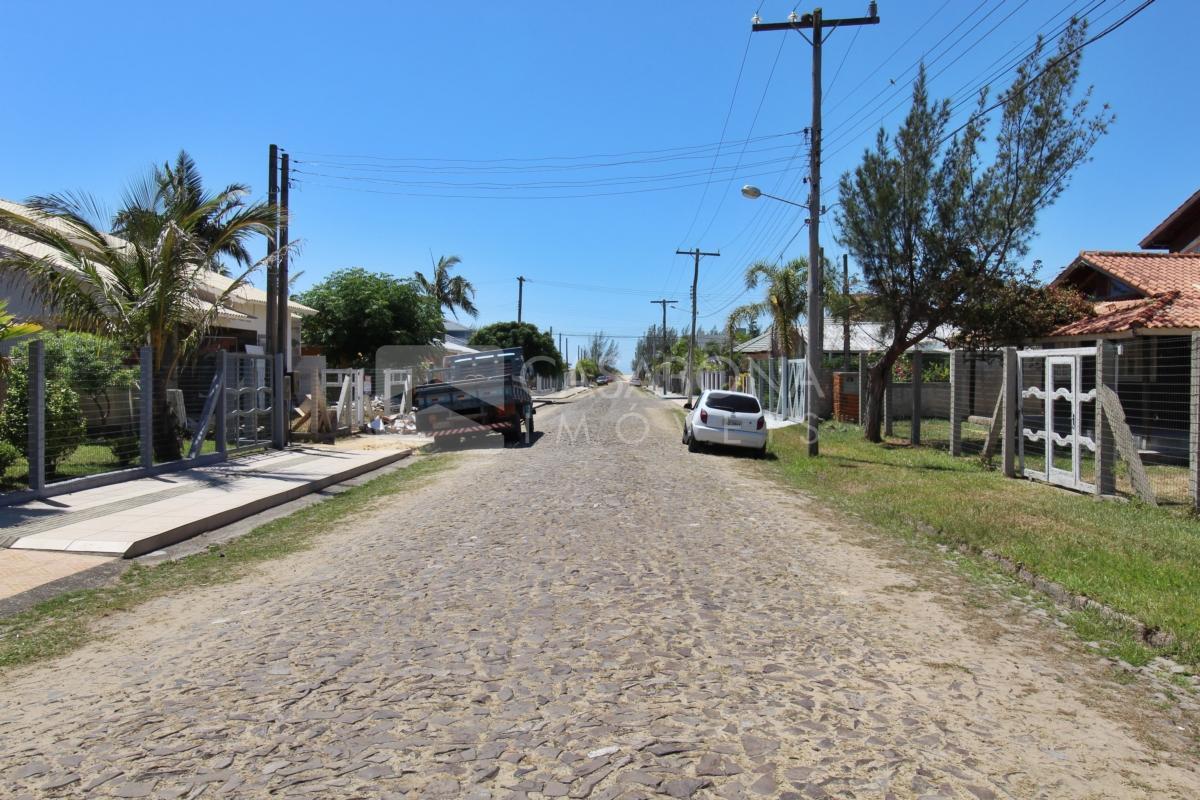 Terrenos Encantadores no Balneário Figueirinha – a 250m do Mar