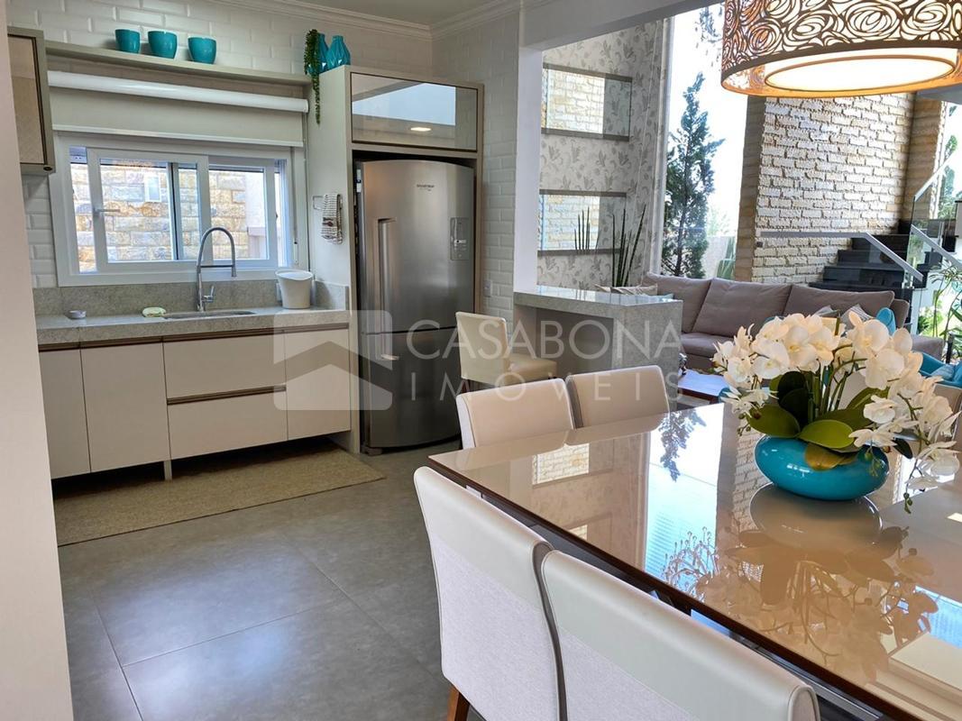 Magnífica Casa em Arroio do Sal: Design Moderno e Conforto Excepcional