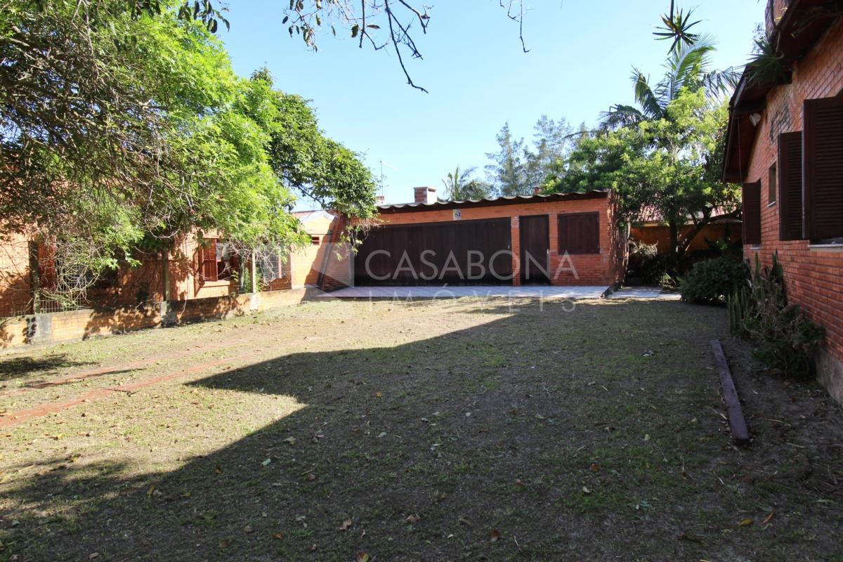 Residência Espaçosa no Balneário São Pedro