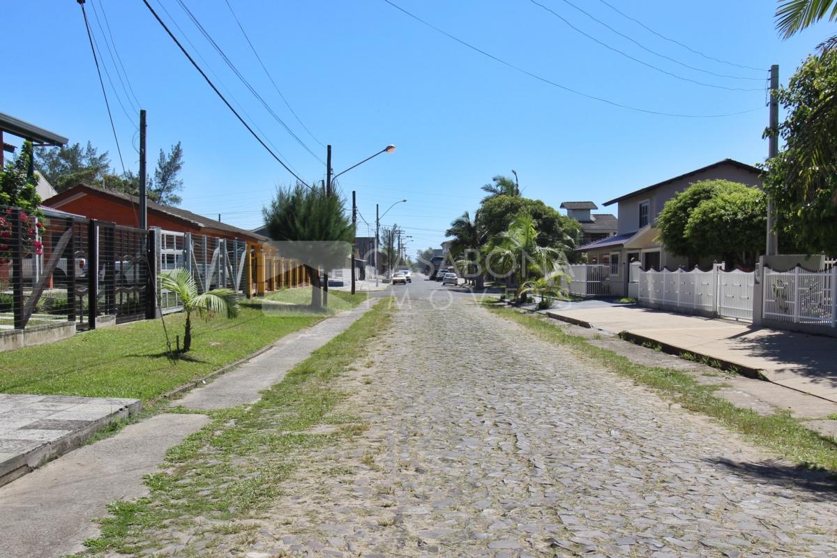 Charmosa Residência a Poucos Passos da Praia