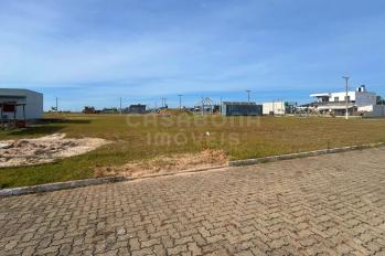 Imagem #3 do imóvel Terreno pronto para construir no Bom Jesus – 400m do mar!