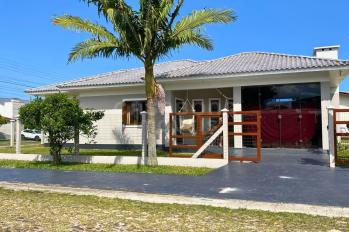 Imagem #1 do imóvel Casa de Esquina em Areias Brancas – Arroio do Sal