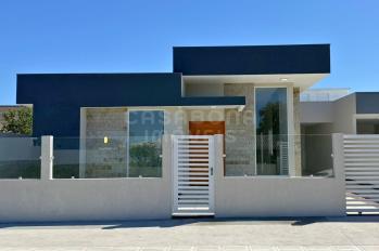 Imagem #1 do imóvel Casa nova e moderna a poucos metros da praia no Camboim – Arroio do Sal