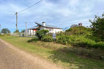 Imagem #3 do imóvel Terreno no Parque Tupancy –  Apenas 50 Metros do Mar!