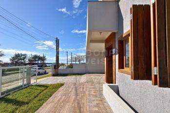 Imagem #2 do imóvel Casa Contemporânea a 80 Metros do Mar em Arroio do Sal