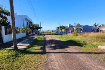 Imagem #3 do imóvel Oportunidade a poucos passos do mar na Praia São Jorge