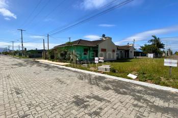 Imagem #3 do imóvel Terreno 12 x 25 no Balneário Figueirinha – Espaço e Potencial para Construir com Tranquilidade