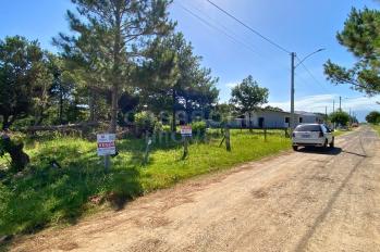 Imagem #3 do imóvel Terreno 10 x 30 no Balneário Figueirinha – Iluminação Ideal e Excelente Espaço para Construir