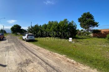 Imagem #2 do imóvel Terreno 10 x 30 no Balneário Figueirinha – Amplo, Bem Localizado e Pronto para Construir