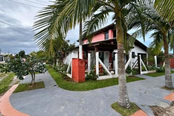 Imagem #2 do imóvel Casa de Esquina Mobiliada no Centro de Arroio do Sal – A 490m da Praia