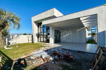 Imagem #2 do imóvel Casa moderna com suíte e lareira a apenas 600m do mar em Arroio do Sal