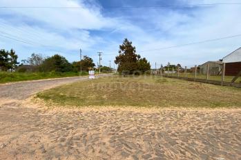 Imagem #1 do imóvel Terreno de Esquina no Bairro Paraíso em Torres