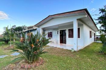 Imagem #1 do imóvel Casa de Esquina com Piscina – Bairro Jardim Olívia, Arroio do Sal