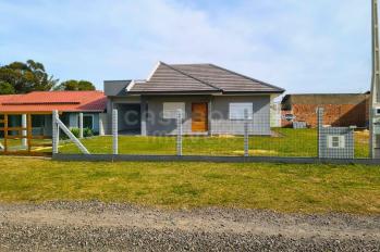 Imagem #2 do imóvel Casa moderna com amplo terreno duplo em Arroio do Sal