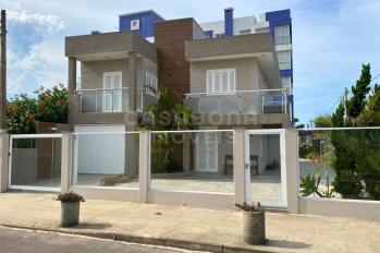 Imagem #1 do imóvel Casa de Esquina à Beira-Mar em Arroio do Sal – Bairro Malinsky