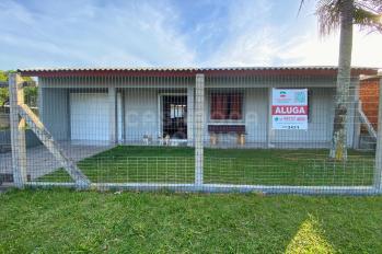 Imagem #2 do imóvel Casa com Piscina em Areias Brancas – Conforto e Lazer a Poucos Passos do Mar