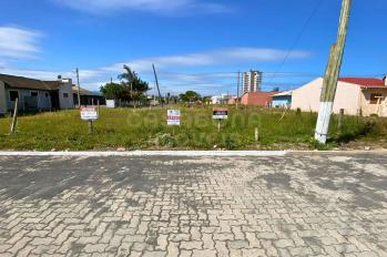 Imagem #1 do imóvel Terreno 12 x 25 no Balneário Figueirinha – Espaço, Tranquilidade e Excelente Localização