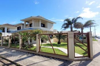 Imagem #3 do imóvel Casa de Alto Padrão a 100m do Mar em Arroio do Sal – Bairro Camboim