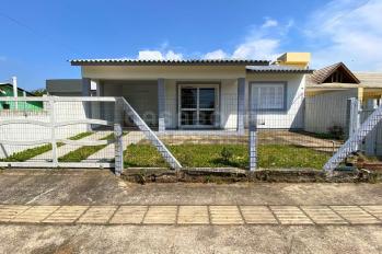 Imagem #3 do imóvel Casa com piscina a 100m do mar no Balneário Figueirinha