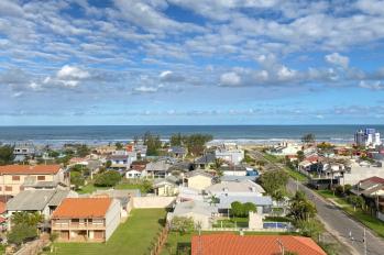 Imagem #2 do imóvel Apartamento Encanto Praia: Conforto e Praticidade a 300 Metros do Mar