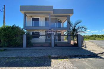 Imagem #3 do imóvel Espaçosa Casa de Esquina em Arroio do Sal - 800m do Mar