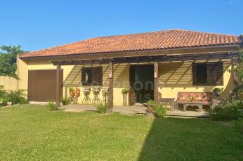 Imagem #1 do imóvel Casa com 3 Dormitórios em Arroio do Sal