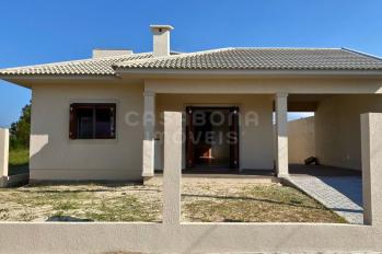 Imagem #1 do imóvel Casa com Lareira a 600m do Mar no Bairro Marambaia – Arroio do Sal