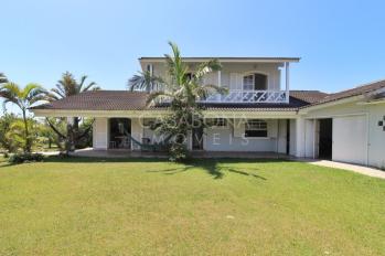 Imagem #2 do imóvel Encantadora Residência em 4 Lotes no Balneário Figueirinha