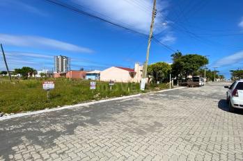 Imagem #2 do imóvel Terreno 12 x 25 no Balneário Figueirinha – Espaço, Tranquilidade e Excelente Localização