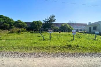 Imagem #1 do imóvel Terreno 12 x 25 no Balneário Figueirinha – Iluminação Privilegiada