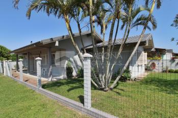 Imagem #3 do imóvel Encantadora Residência de Esquina no Balneário Areias Brancas