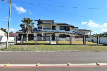 Imagem #3 do imóvel Casa Espetacular à Beira-Mar