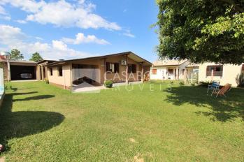 Imagem #3 do imóvel Duas Residências com Piscina em Terrenos Separados