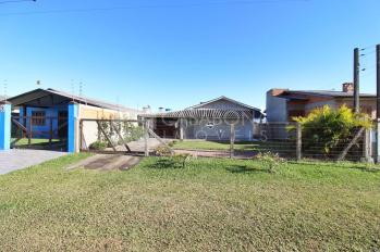 Imagem #2 do imóvel Casa com Piscina Próxima ao Mar: Pronta para Morar ou Veranear